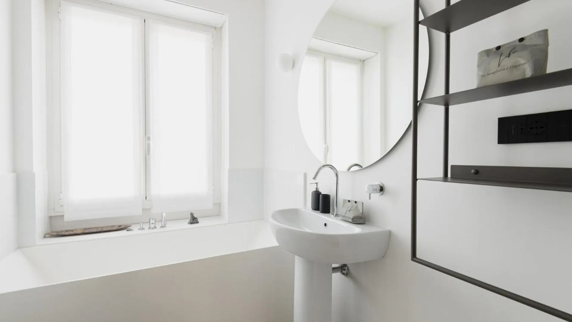Easylife - Incantevole Dimora Con Terrazza Milan