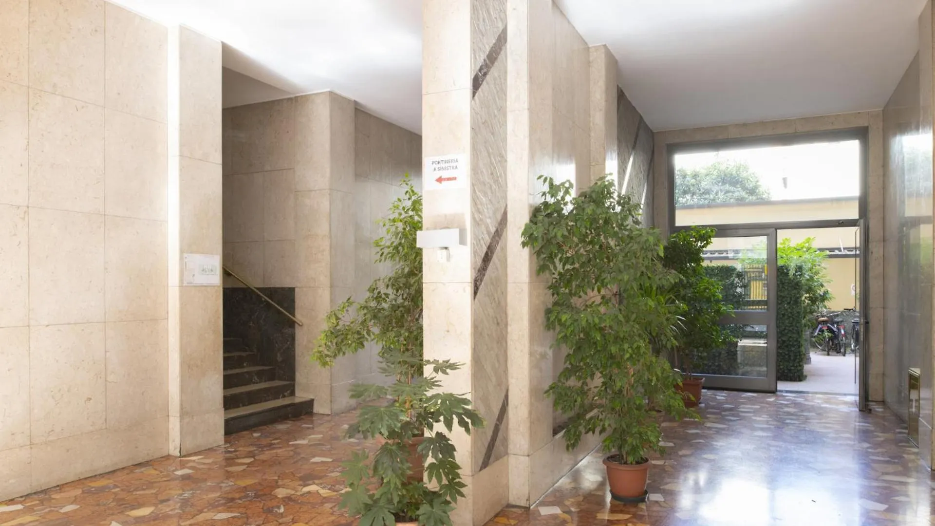 Easylife - Incantevole Dimora Con Terrazza Milan 0*,  Italy