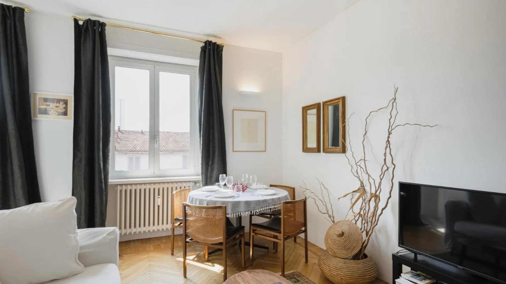 Easylife - Incantevole Dimora Con Terrazza Milan 0*,  Italy