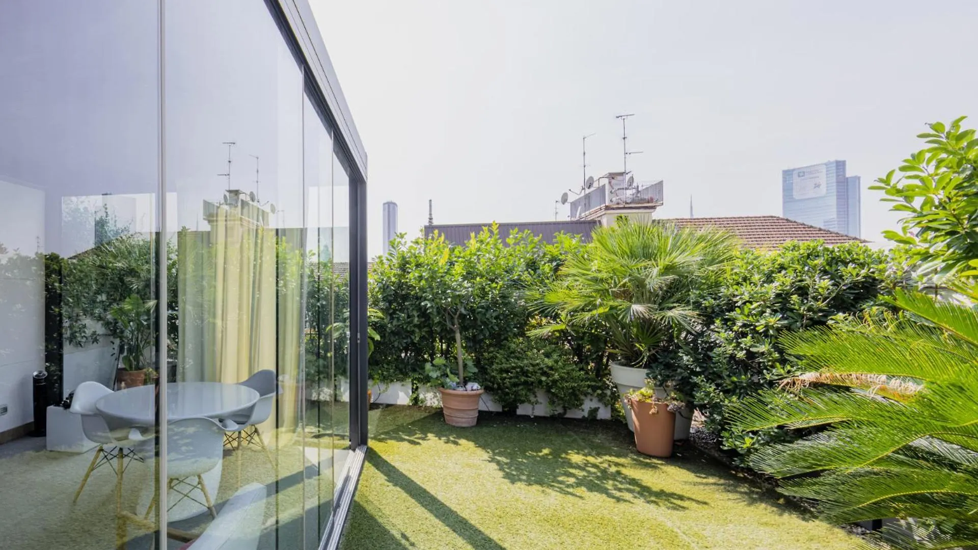 Apartment Easylife - Incantevole Dimora Con Terrazza Milan